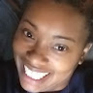 Meet your Posher, Yvette